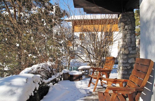Imst Maison | Appartement dans une maison de vacances avec WIFI, TV, terrasse, animaux admis, vue panoramique