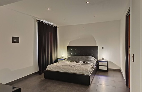 Aghione Appartement | U Casone: Bel appartement de 58m2, parking gratuit