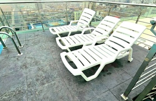 Lima Appartement | Beautiful Apartment in Front of the sea Sauna and Pool Top!