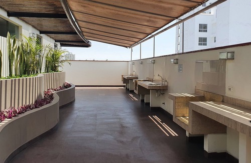 Lince Appartement | Beautiful apartment, terrace with pool and barbecue