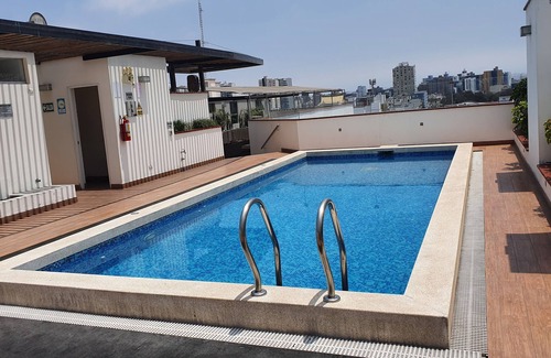 Lince Appartement | Beautiful apartment, terrace with pool and barbecue