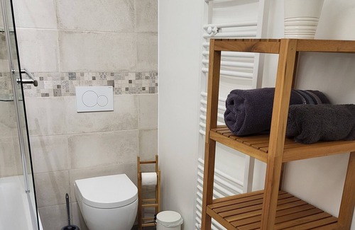 Ferney-Voltaire Appartement | Beautiful appartment divided into 2 soundproof studios