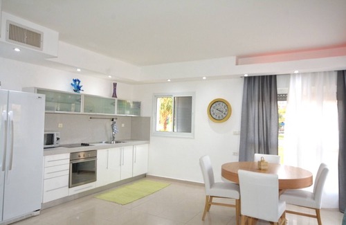 Eilat Maison | BEAUTIFUL APT SEA VIEW - PARKING / SEA SIDE