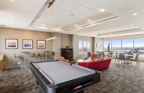 Crystal City Appartement | Beautiful & Apt W Pool Access All-Year