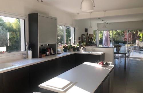 Montferrier-sur-Lez Villa | Belle maison d'architecte au calme dans un écrin de verdure