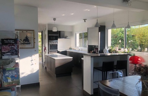 Montferrier-sur-Lez Villa | Belle maison d'architecte au calme dans un écrin de verdure
