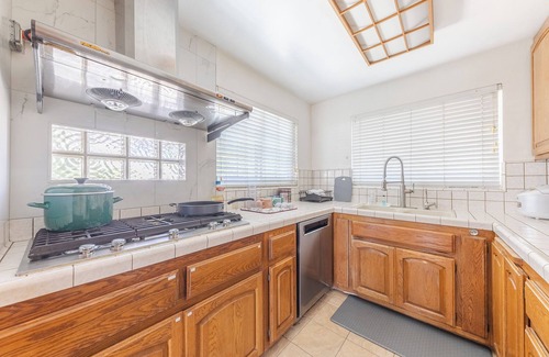 Mayflower Village Maison | Beautiful Arcadia 3B&2B Home With New Bathroom