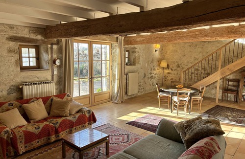 Benque Maison | Beautiful Barn in Stunning Quiet Countryside with use of 13 Meter Pool.