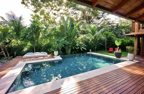 Playa Hermosa Cobano Maison | Belle villa Batik à quelques pas de la plage, service complet.