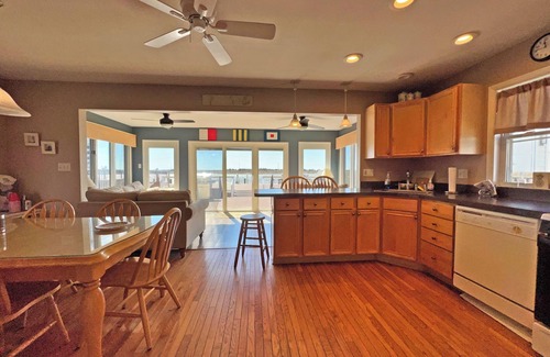 Cape May Court House Maison | Beautiful Bayfront Home with Two Boat Slips near the Best of Avalon!