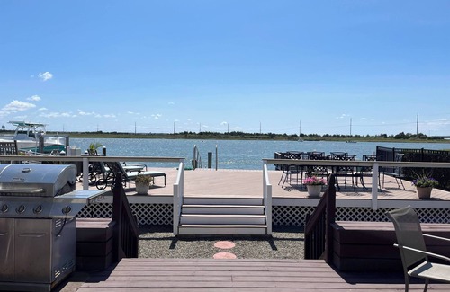 Cape May Court House Maison | Beautiful Bayfront Home with Two Boat Slips near the Best of Avalon!
