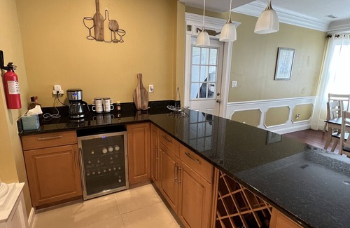 Ventnor City Maison | Beautiful Beach Block House in Ventnor with 3 wrap around decks and ocean views