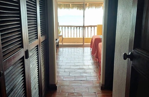 Manzanillo Maison | BEAUTIFUL BEACH FRONT HOUSE