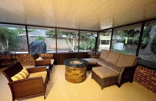 Port Orange Maison | Beautiful beach themed 3 bedroom with pool