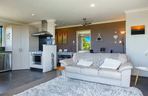 Rarangi Appartement | OCEAN VIEW Beachfront Apartment, Blenheim, NZ