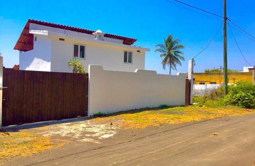 Iztapa Maison | Beautiful beachfront house with private pool