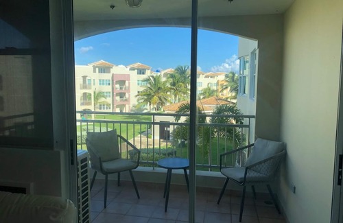 Bajura Appartement | Beautiful Beachfront Penthouse in Isabela