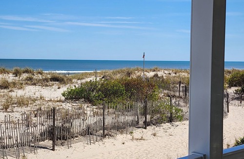 South End Maison | BEAUTIFUL BEACHFRONT AMAZING OCEAN VIEW! Book now for 2026