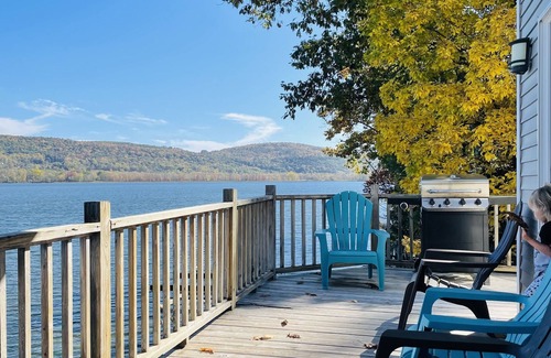 Richfield Springs Maison | Beautiful Big Lake Front House W/gorgeous lake views