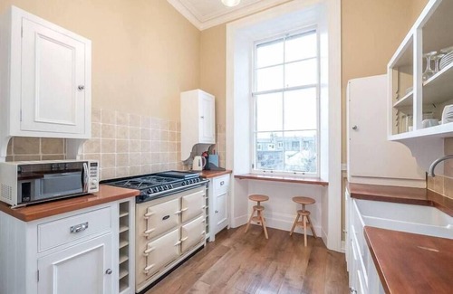 Murrayfield Appartement | Beautiful & bright 2 bed flat