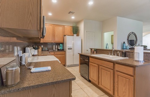 Oakwood Maison | Beautiful Bungalow in Award Winning Resort Style Gated Sun Lakes community
