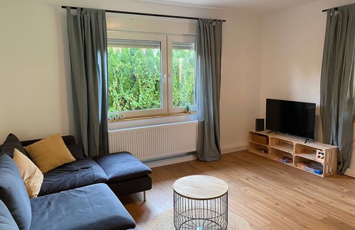 Emden Maison | Beautiful bungalow with dike view near the sea dike