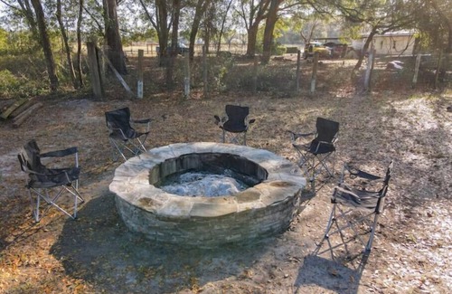 Ocklawaha Maison | Beautiful Cabin near The Villages & Silver Springs