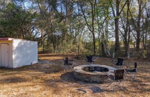 Ocklawaha Maison | Beautiful Cabin near The Villages & Silver Springs