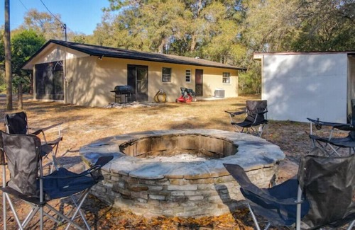 Ocklawaha Maison | Beautiful Cabin near The Villages & Silver Springs