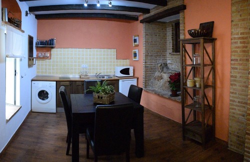 Penaflor Maison | Belle maison de la grotte de charme