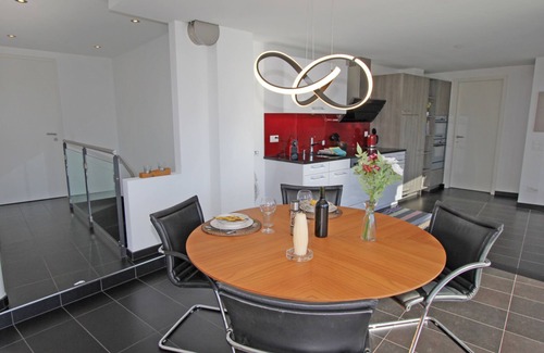 Brione sopra Minusio Appartement | Beautiful duplex apartment with stunning panoramic views in two-family house