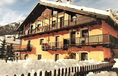 Borgata Sestriere Chalet De Ski | Belle cabane avec jardin et 10px cheminée, sur les remontées mécaniques