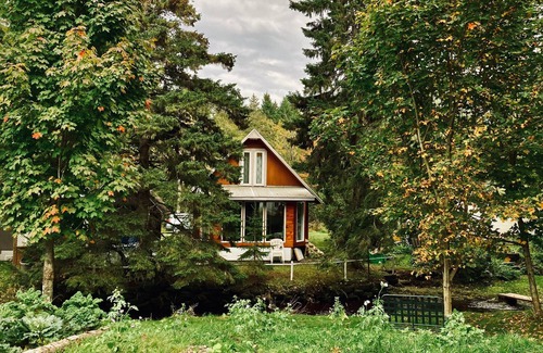 Sainte-Claire Chalet De Ski | Beautiful chalet near a stream for a calm and quite retreat