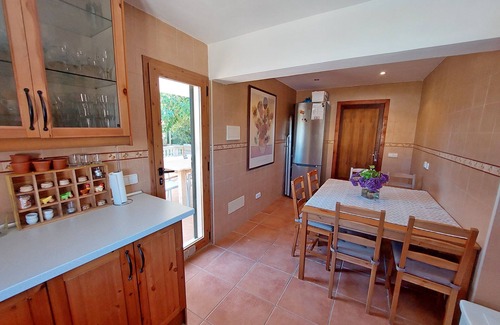 Cala Llombards Chalet De Ski | beau chalet pour 6-7 personnes. avec gr. Jardin, WiFi, piscine, climat, proche de la mer