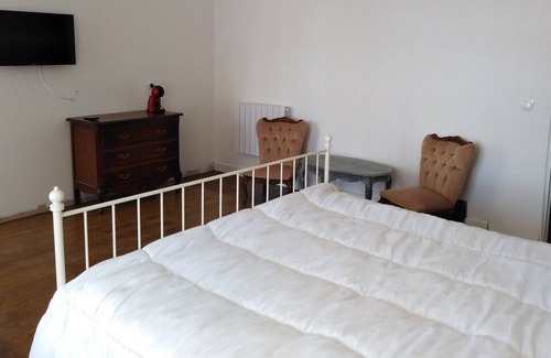 Lussan Lit Et Petit-Déjeuner | Beautiful Chambre D'hotes in stunning location