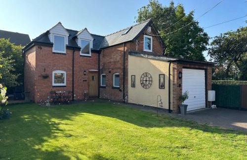 Gloucester Maison | Beautiful Coach House