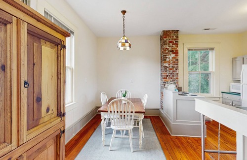 River District Maison | Beautiful coastal home with private back yard and close to downtown attractions