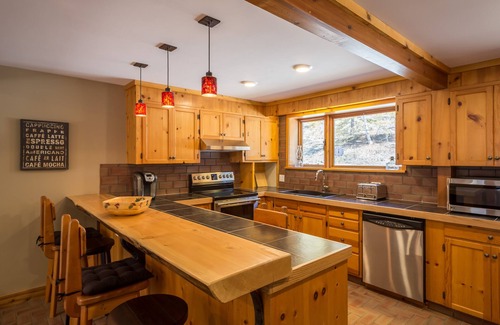 Parson Maison | Beautiful Columbia Outpost Lodge: un pavillon de luxe indépendant quatre saisons