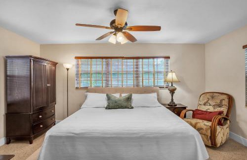 Poinsettia Heights Maison | Beautiful Comfy Home With Private Hot Tub Close To Beach home