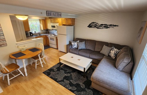 Kennebunkport Station Balnéaire | Beautiful condo at the Resort at Goose Rocks.