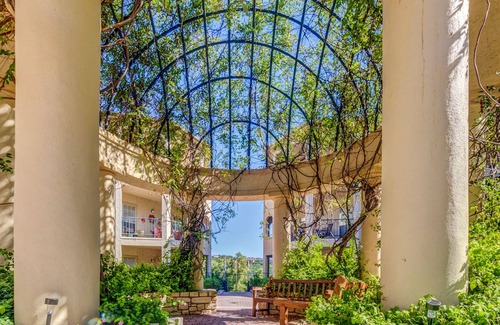 Highland Lake Estates Copropriété | Beautiful condo with amazing views & W/D - pools, hot tub & tennis