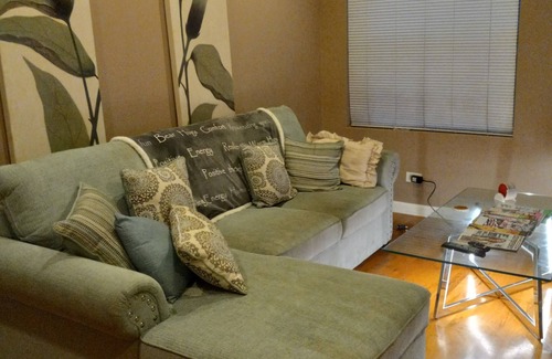 South Shore Copropriété | Beautiful condo with AC in vibrant Chicagon10 mins to beach. 10 mins to downtown
