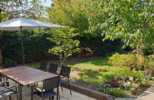 Chipping Campden Cottage | Beautiful Cotswold House with Huge Garden in the centre of the village