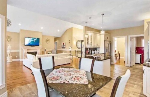Pefferlaw Cottage | Beautiful cottage for relaxation.