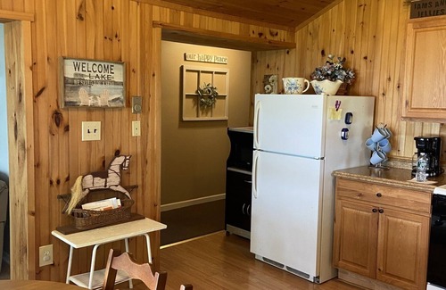 Rushford Lake Cabine | Magnifique chalet au bord du lac