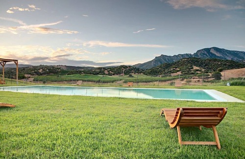 Galtelli Cottage | Beautiful cottage with stunning views and pool