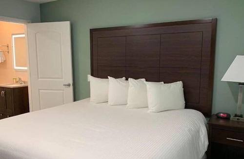 Ocean View Halifax Estates Copropriété | Beautiful Daytona Beach King Suite!