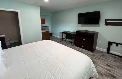 Ocean View Halifax Estates Appartement | Beautiful Daytona Beach King Suite!