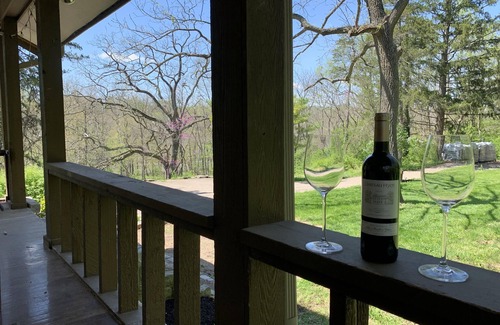 Dublin Maison | Beautiful Downtown Riverview Private 3-Bed Vacation Home