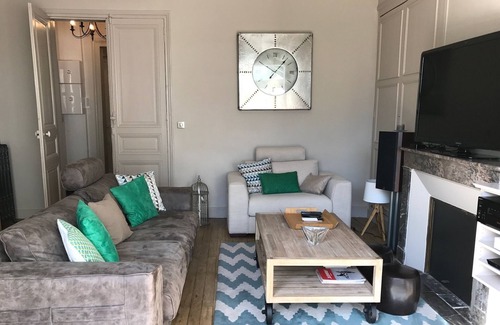 Saumur Maison | BELLE MAISON SAUMUROISE Centre-VILLE avec JARDIN tt confort 10 à 12p